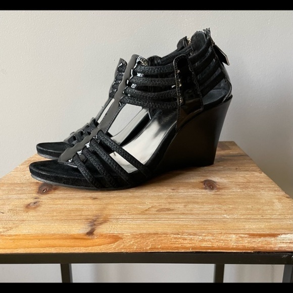 Donald J. Pliner Black Wedge Sandals - Picture 2 of 6